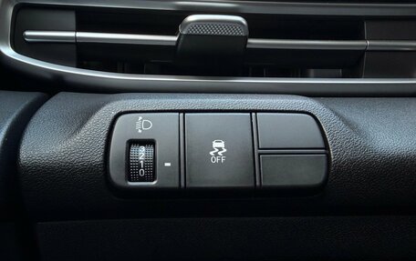 Hyundai Elantra, 2021 год, 2 095 000 рублей, 21 фотография