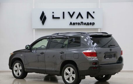 Toyota Highlander III, 2010 год, 1 565 000 рублей, 4 фотография