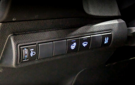 Toyota Corolla, 2019 год, 1 950 000 рублей, 24 фотография