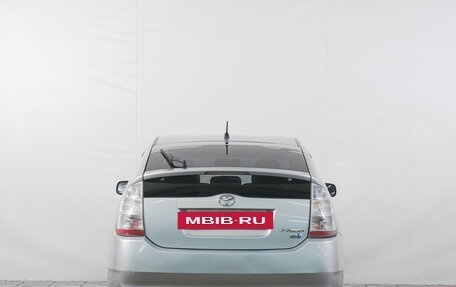 Toyota Prius, 2010 год, 649 000 рублей, 6 фотография