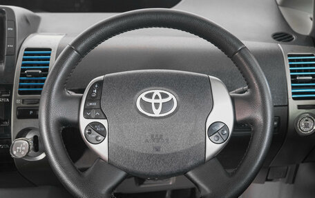 Toyota Prius, 2010 год, 649 000 рублей, 16 фотография