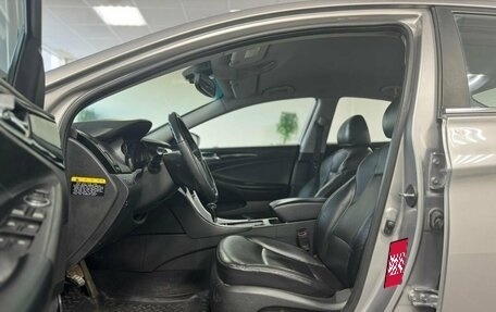 Hyundai Sonata VI, 2011 год, 1 099 000 рублей, 8 фотография