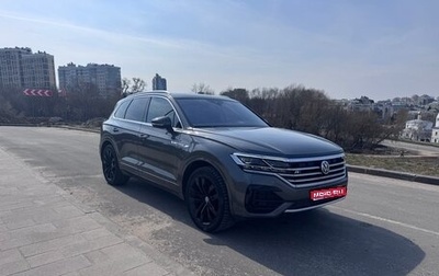 Volkswagen Touareg III, 2018 год, 4 990 000 рублей, 1 фотография