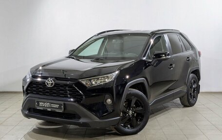 Toyota RAV4, 2021 год, 3 300 000 рублей, 1 фотография
