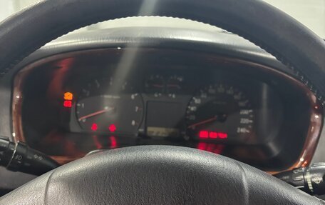 Hyundai Sonata IV рестайлинг, 2005 год, 320 000 рублей, 1 фотография