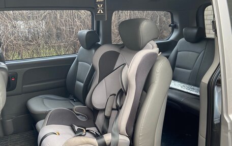 Hyundai Grand Starex Grand Starex I рестайлинг 2, 2011 год, 1 050 000 рублей, 5 фотография