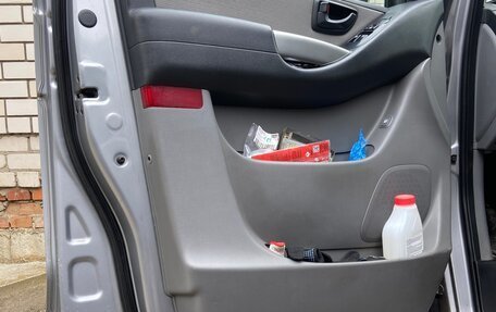 Hyundai Grand Starex Grand Starex I рестайлинг 2, 2011 год, 1 050 000 рублей, 4 фотография