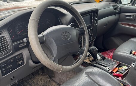 Toyota Land Cruiser 100 рестайлинг 2, 1998 год, 1 300 000 рублей, 2 фотография