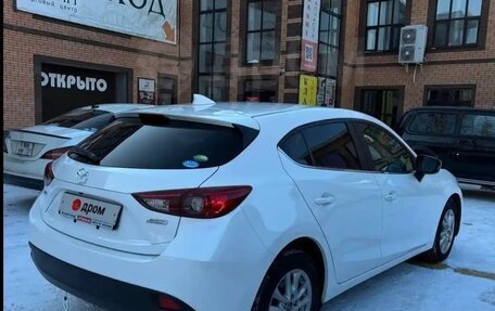 Mazda Axela, 2015 год, 1 150 000 рублей, 2 фотография