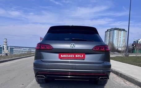 Volkswagen Touareg III, 2018 год, 4 990 000 рублей, 6 фотография