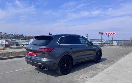 Volkswagen Touareg III, 2018 год, 4 990 000 рублей, 5 фотография
