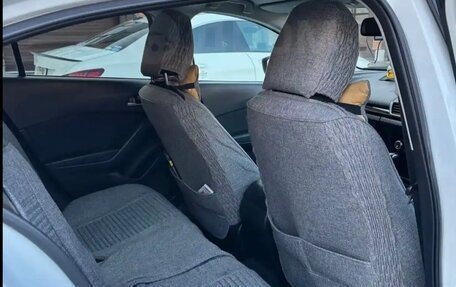 Mazda Axela, 2015 год, 1 150 000 рублей, 9 фотография