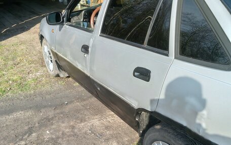 Daewoo Nexia I рестайлинг, 2000 год, 250 000 рублей, 4 фотография