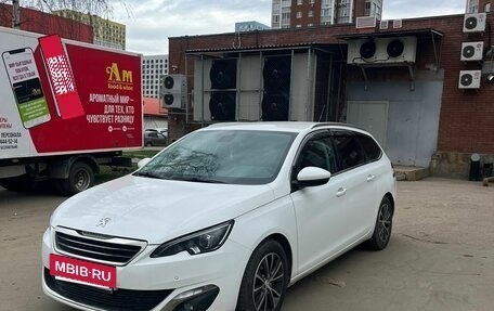 Peugeot 308 II, 2017 год, 1 465 000 рублей, 4 фотография