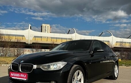BMW 3 серия, 2013 год, 1 750 000 рублей, 3 фотография