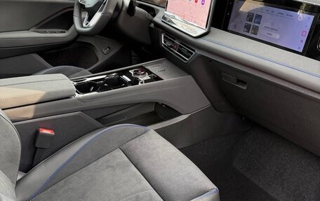 Volkswagen Tiguan, 2026 год, 4 680 000 рублей, 14 фотография