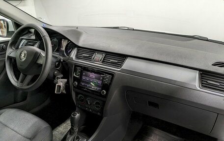 Skoda Rapid I, 2018 год, 1 290 000 рублей, 19 фотография