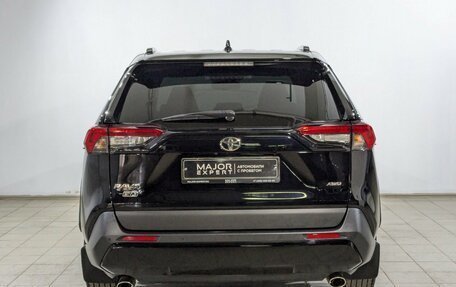 Toyota RAV4, 2021 год, 3 300 000 рублей, 16 фотография