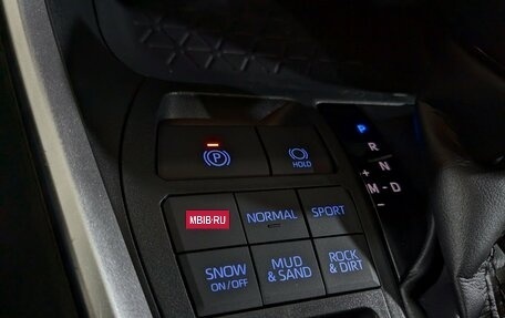 Toyota RAV4, 2021 год, 3 300 000 рублей, 20 фотография