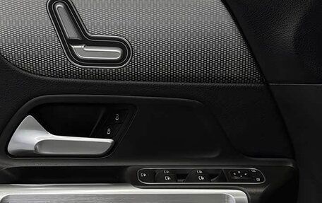 Mercedes-Benz GLB, 2022 год, 2 945 000 рублей, 13 фотография