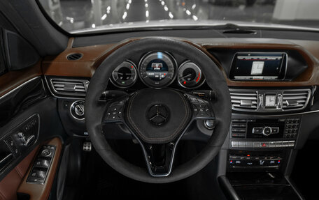 Mercedes-Benz E-Класс, 2013 год, 2 180 000 рублей, 11 фотография