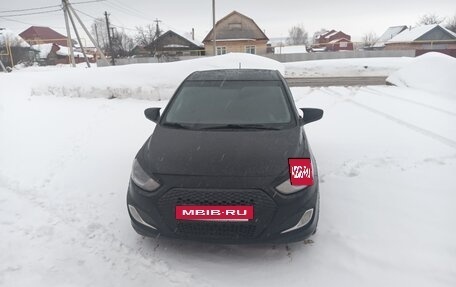 Hyundai Solaris II рестайлинг, 2014 год, 450 000 рублей, 4 фотография