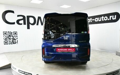 Honda Stepwgn IV, 2017 год, 1 925 000 рублей, 4 фотография