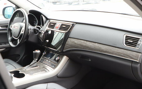 Haval H8, 2015 год, 1 190 000 рублей, 15 фотография