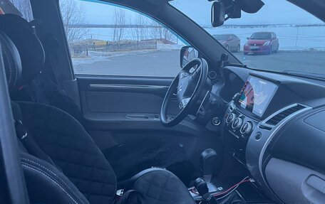 Mitsubishi Pajero Sport II рестайлинг, 2014 год, 2 300 000 рублей, 6 фотография