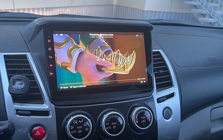 Mitsubishi Pajero Sport II рестайлинг, 2014 год, 2 300 000 рублей, 7 фотография