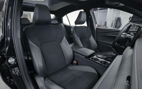 Toyota Camry, 2024 год, 3 850 000 рублей, 17 фотография