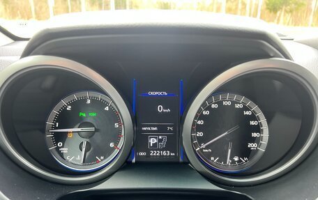 Toyota Land Cruiser Prado 150 рестайлинг 2, 2015 год, 3 850 000 рублей, 9 фотография