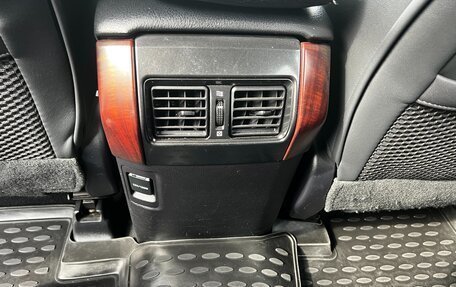 Toyota Land Cruiser Prado 150 рестайлинг 2, 2015 год, 3 850 000 рублей, 19 фотография