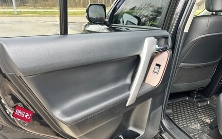 Toyota Land Cruiser Prado 150 рестайлинг 2, 2015 год, 3 850 000 рублей, 18 фотография