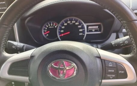 Toyota Roomy I, 2018 год, 1 150 000 рублей, 9 фотография