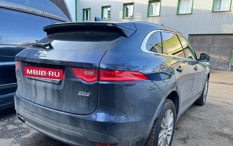 Jaguar F-Pace, 2017 год, 1 750 000 рублей, 3 фотография