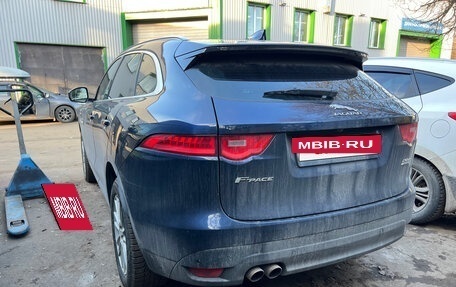 Jaguar F-Pace, 2017 год, 1 750 000 рублей, 4 фотография