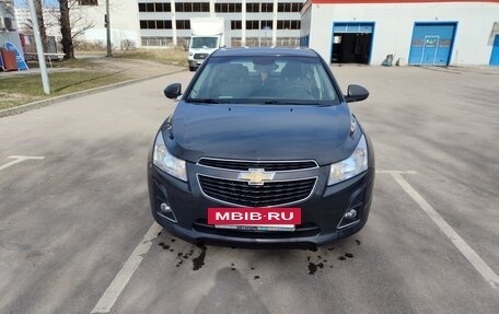 Chevrolet Cruze II, 2013 год, 740 000 рублей, 2 фотография