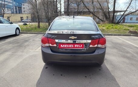 Chevrolet Cruze II, 2013 год, 740 000 рублей, 3 фотография