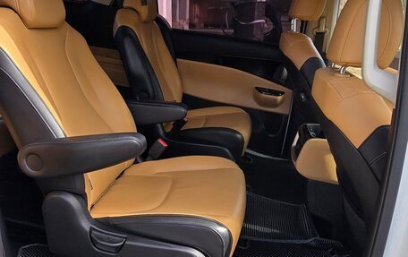 KIA Carnival, 2021 год, 3 199 999 рублей, 12 фотография