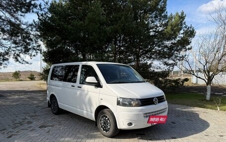 Volkswagen Caravelle T5, 2013 год, 1 600 000 рублей, 3 фотография