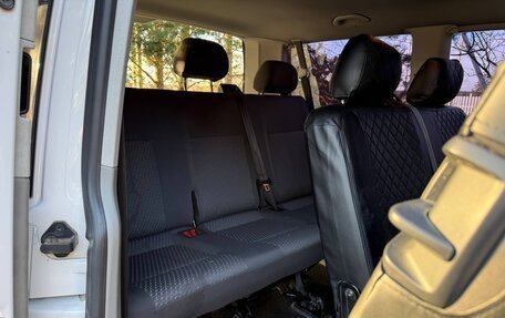 Volkswagen Caravelle T5, 2013 год, 1 600 000 рублей, 14 фотография