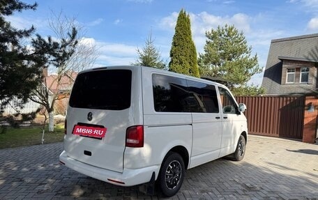 Volkswagen Caravelle T5, 2013 год, 1 600 000 рублей, 5 фотография