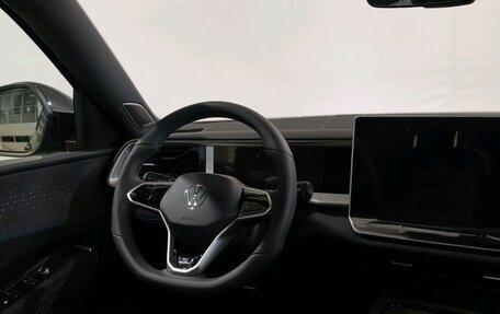 Volkswagen Teramont, 2025 год, 6 750 000 рублей, 12 фотография