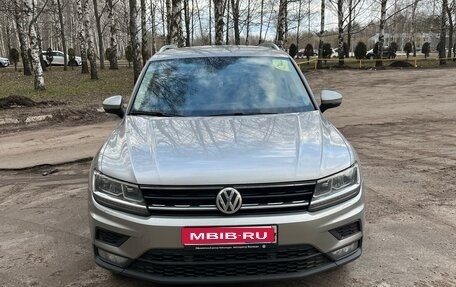 Volkswagen Tiguan II, 2019 год, 2 300 000 рублей, 1 фотография