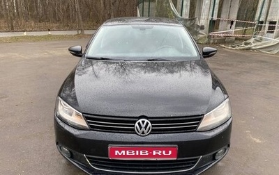Volkswagen Jetta VI, 2013 год, 800 000 рублей, 1 фотография