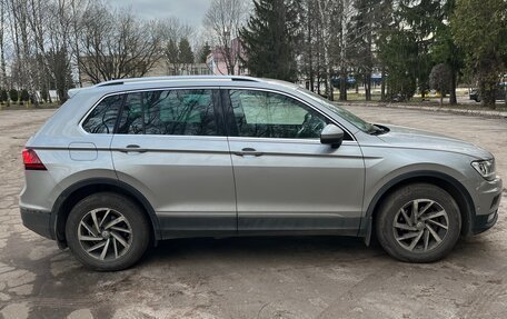 Volkswagen Tiguan II, 2019 год, 2 300 000 рублей, 4 фотография