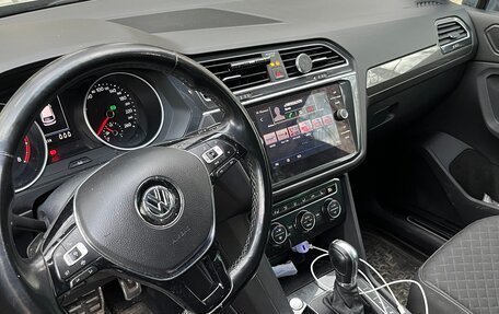 Volkswagen Tiguan II, 2019 год, 2 300 000 рублей, 5 фотография