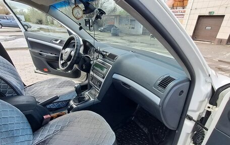 Skoda Octavia, 2011 год, 850 000 рублей, 3 фотография