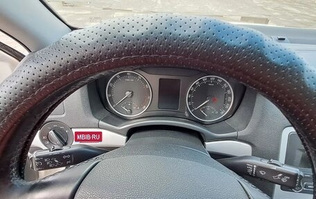 Skoda Octavia, 2011 год, 850 000 рублей, 2 фотография